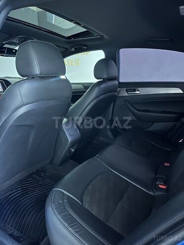 Hyundai Sonata-18