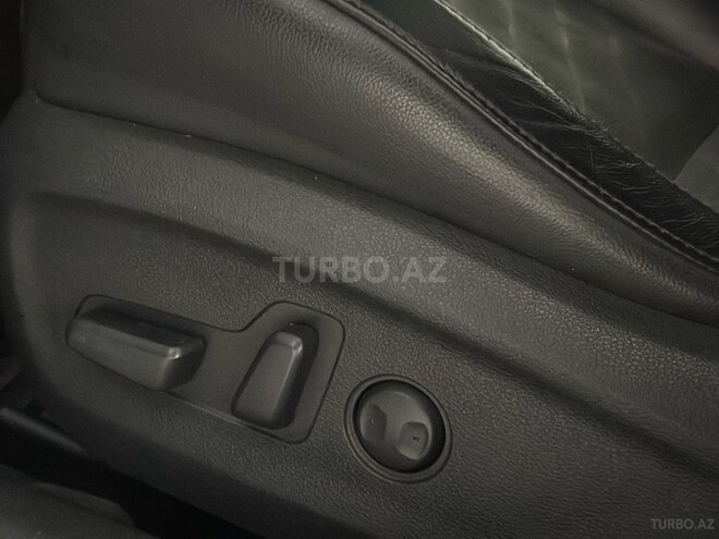 Hyundai Sonata-28