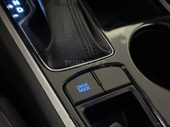 Hyundai Sonata-25