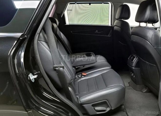Kia Sorento-9