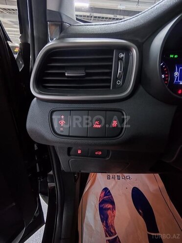 Kia Sorento-13