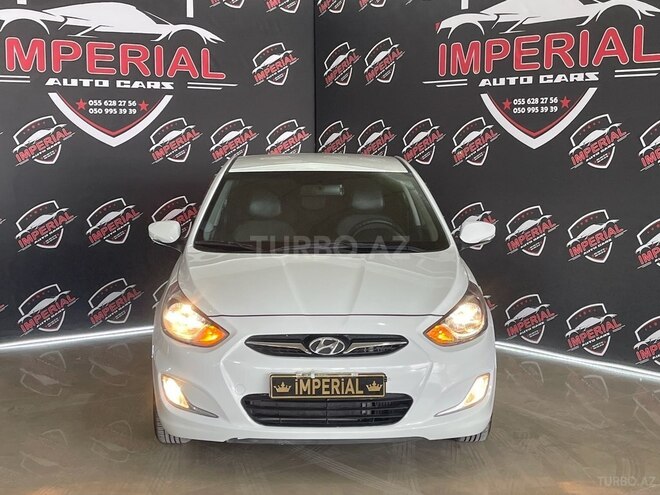 Hyundai Accent-4