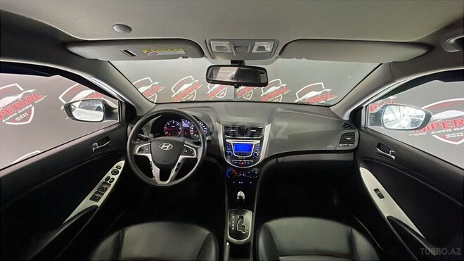 Hyundai Accent-8
