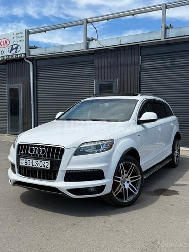 Audi Q7-1