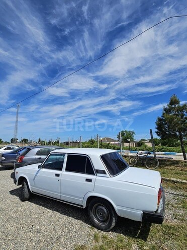 LADA (VAZ) 2107-5