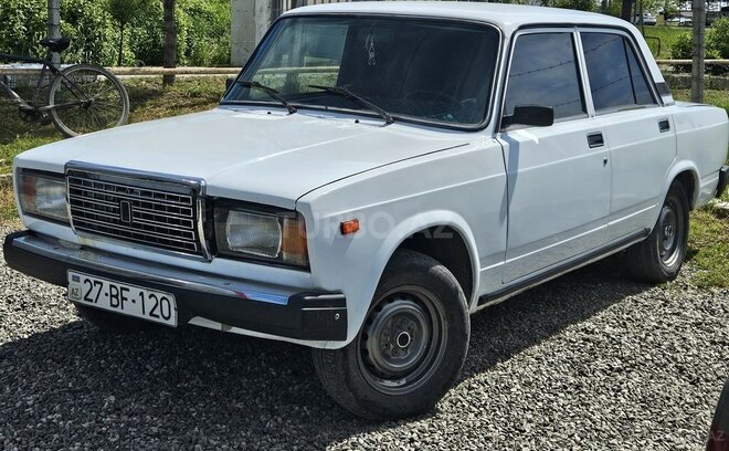 LADA (VAZ) 2107-4