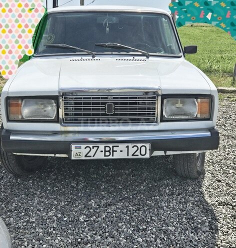 LADA (VAZ) 2107-1