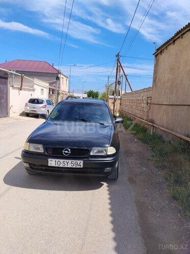 Opel Astra-1
