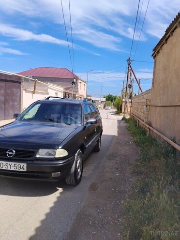 Opel Astra-10