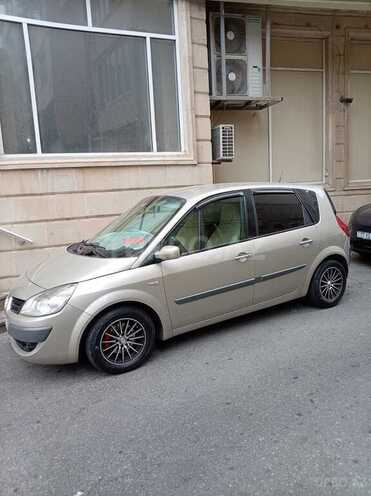 Renault Scenic-8