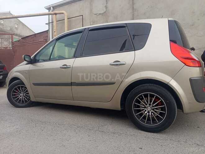 Renault Scenic-10