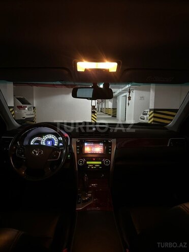 Toyota Camry-11