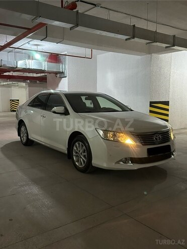 Toyota Camry-1