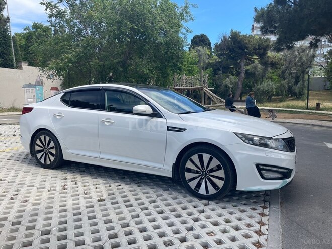 Kia Optima-3