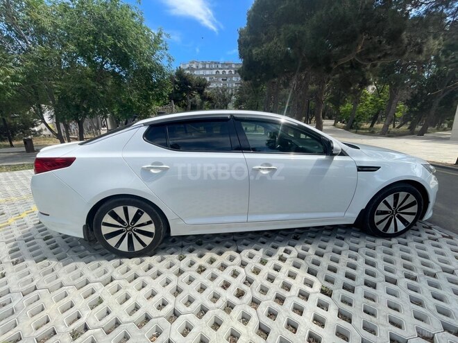 Kia Optima-11