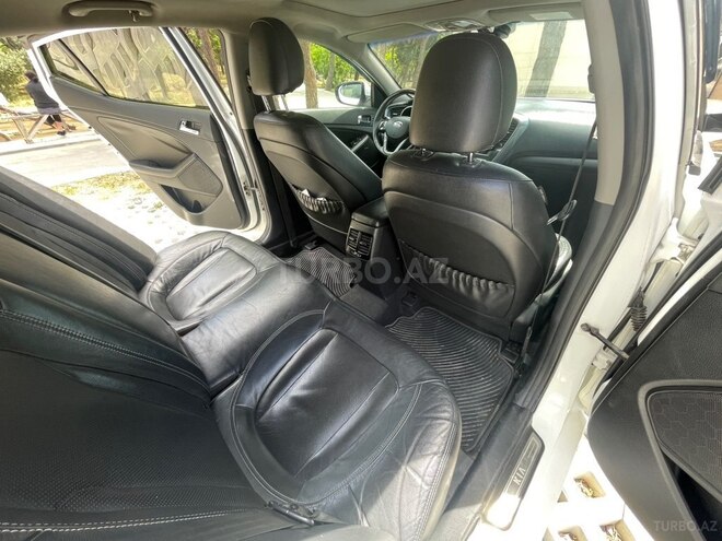 Kia Optima-13