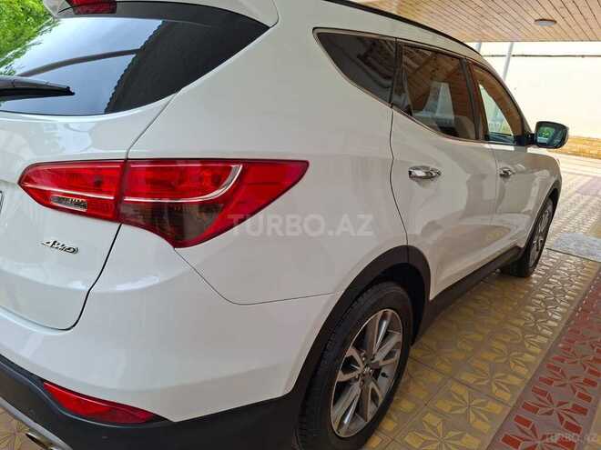 Hyundai Santa Fe-13