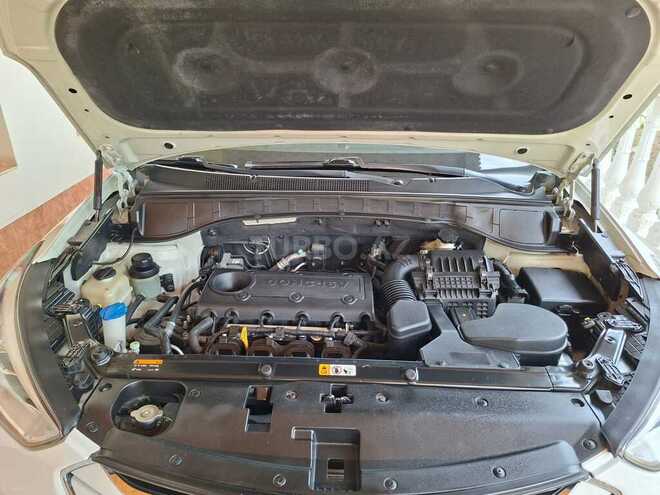 Hyundai Santa Fe-5