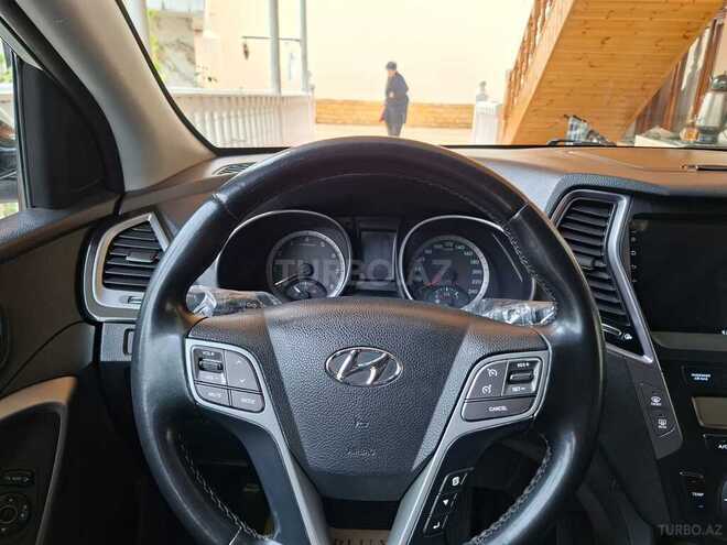 Hyundai Santa Fe-9
