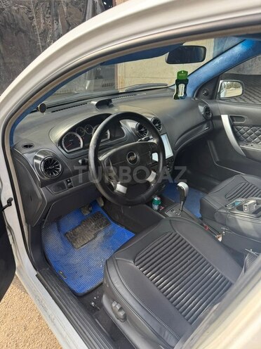 Chevrolet Aveo-2