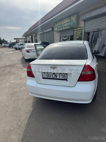 Chevrolet Aveo-7