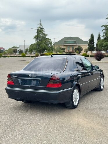 Mercedes C 240-3