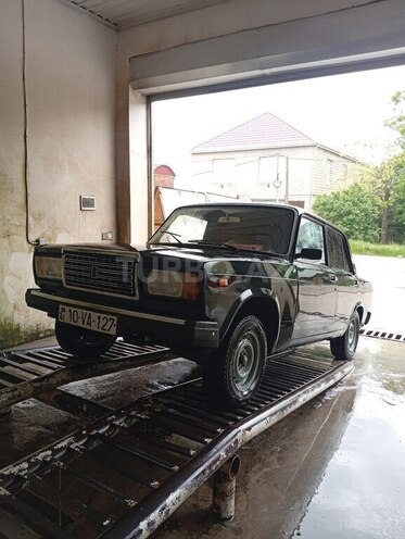 LADA (VAZ) 2107-2