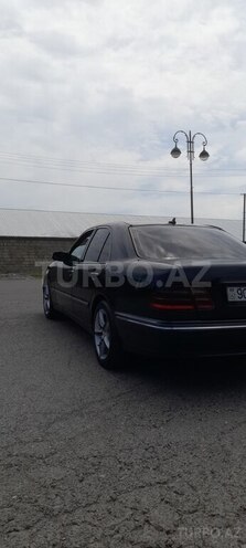 Mercedes E 220-4