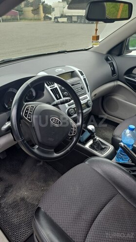 Kia Ceed-5