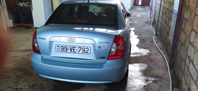 Hyundai Accent-3