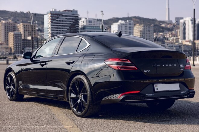 Genesis G70-9