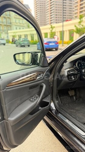 BMW 530-9