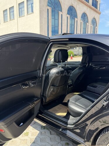 Mercedes S 500-11