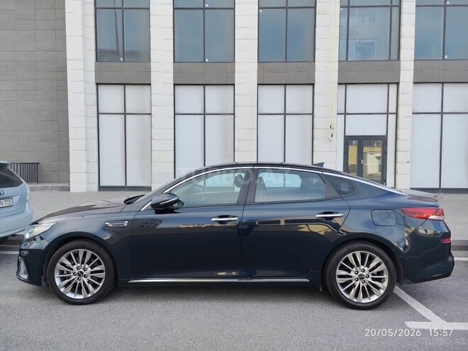 Kia K5-4