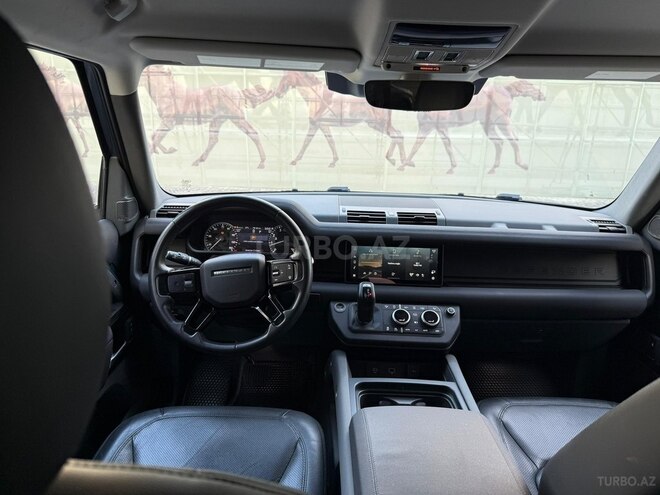 Land Rover Defender-9