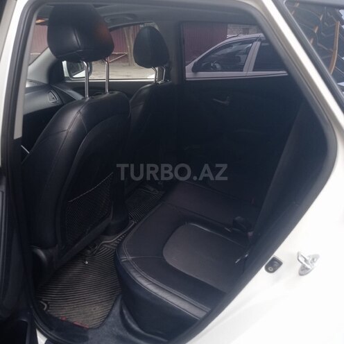 Hyundai ix35-14