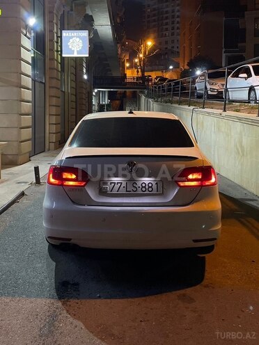Volkswagen Jetta-4