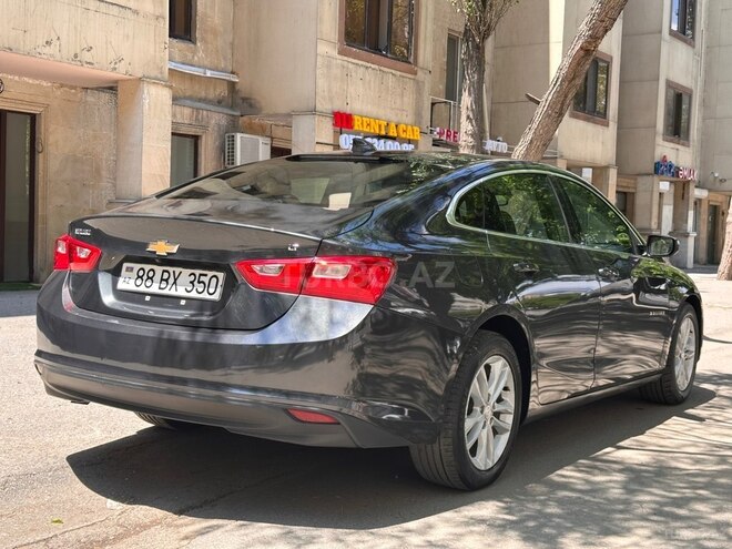 Chevrolet Malibu-5