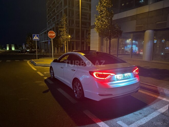 Hyundai Sonata-4