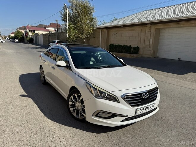 Hyundai Sonata-12