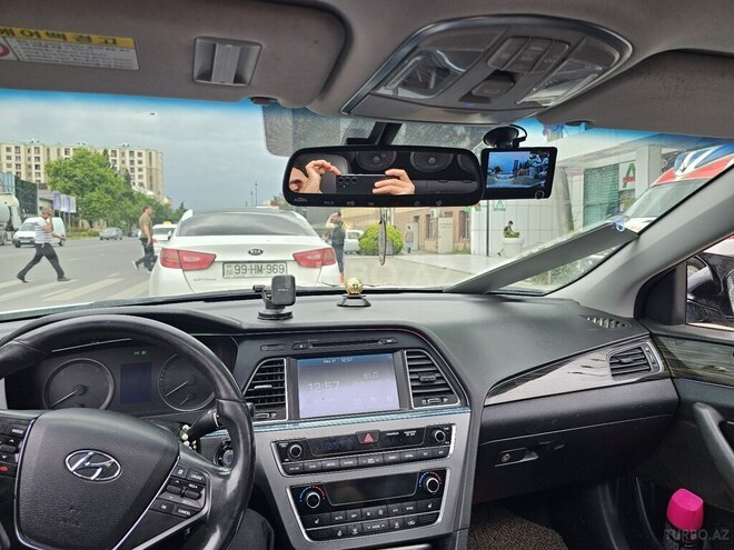 Hyundai Sonata-13