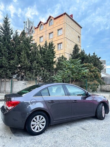 Chevrolet Cruze-6