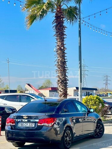 Chevrolet Cruze-4