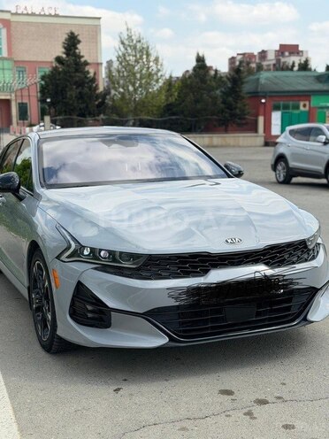 Kia K5-1