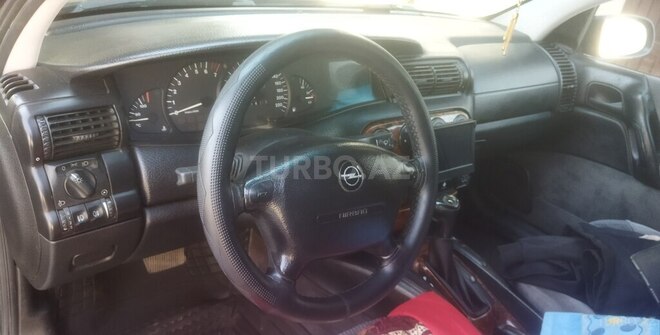 Opel Omega-6