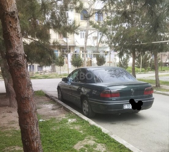Opel Omega-4