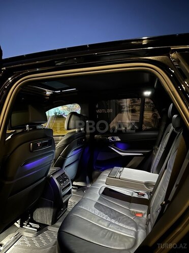 BMW X5-8