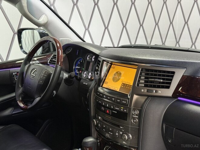 Lexus LX 570-8