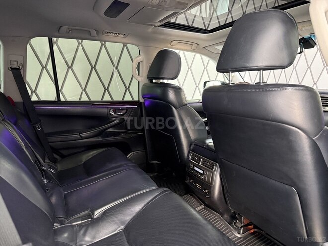 Lexus LX 570-11