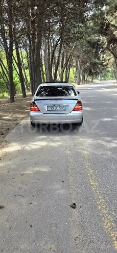 Mercedes E 220-7